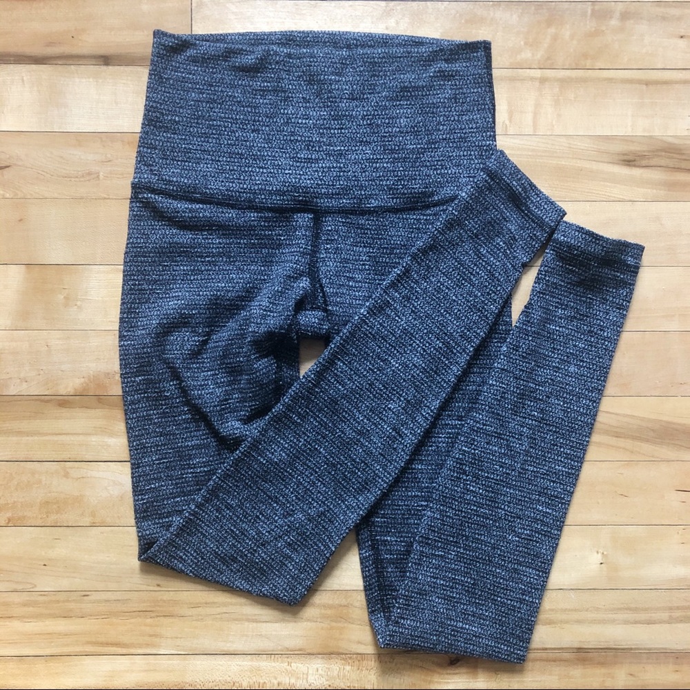 Lululemon 🍋 Roll Down Wunder Unders